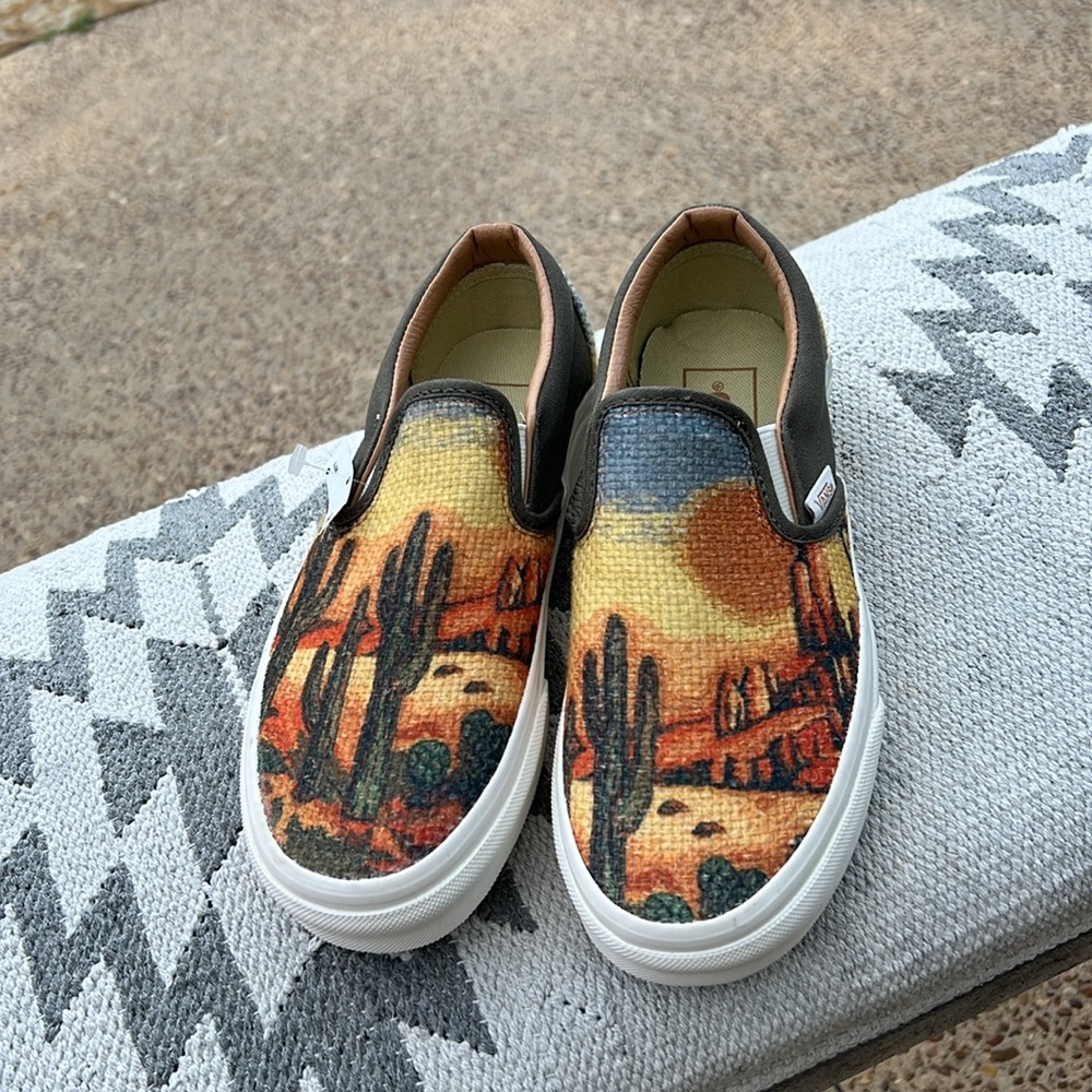 Vans Classic Slip-On Cactus Tapestry Shoes - size 4